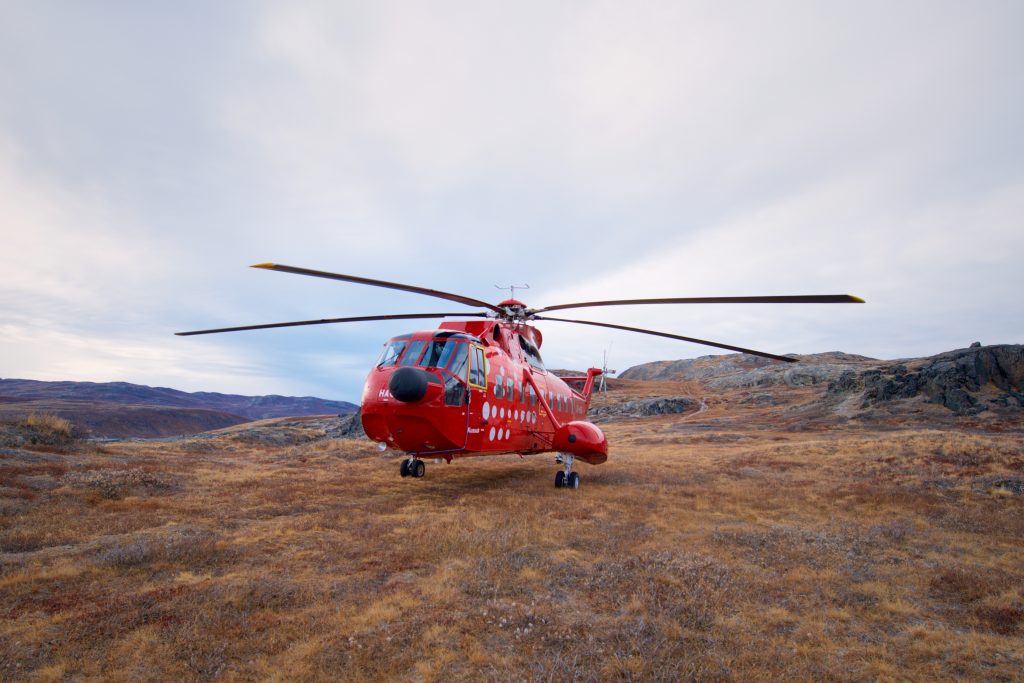 Air Greenland helicopter in the field